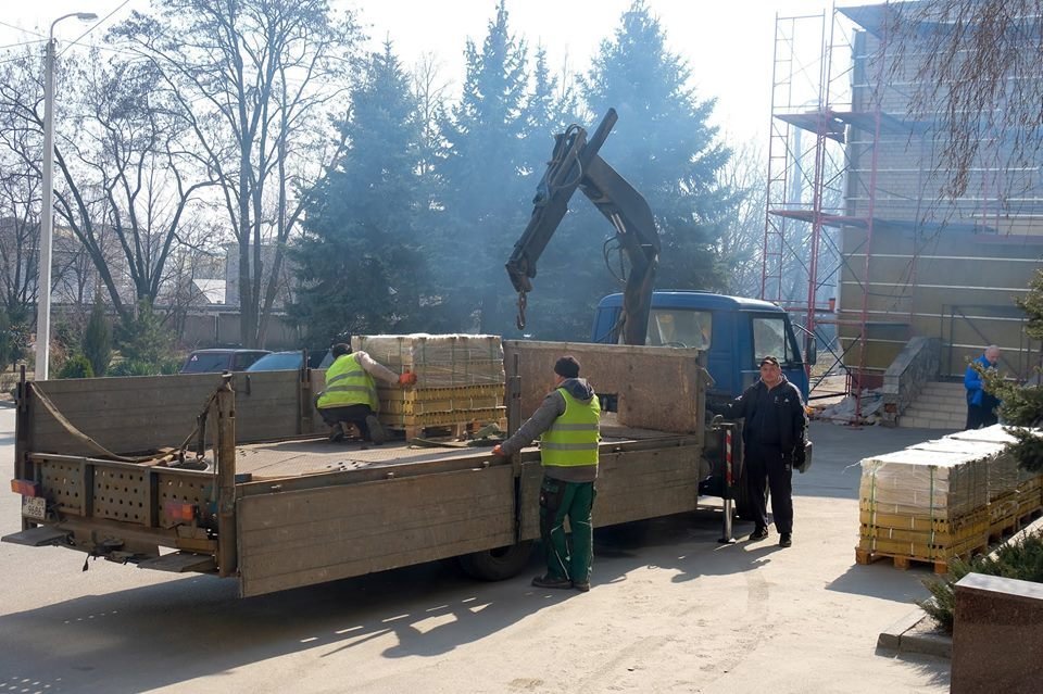 Строительные работы в разгаре