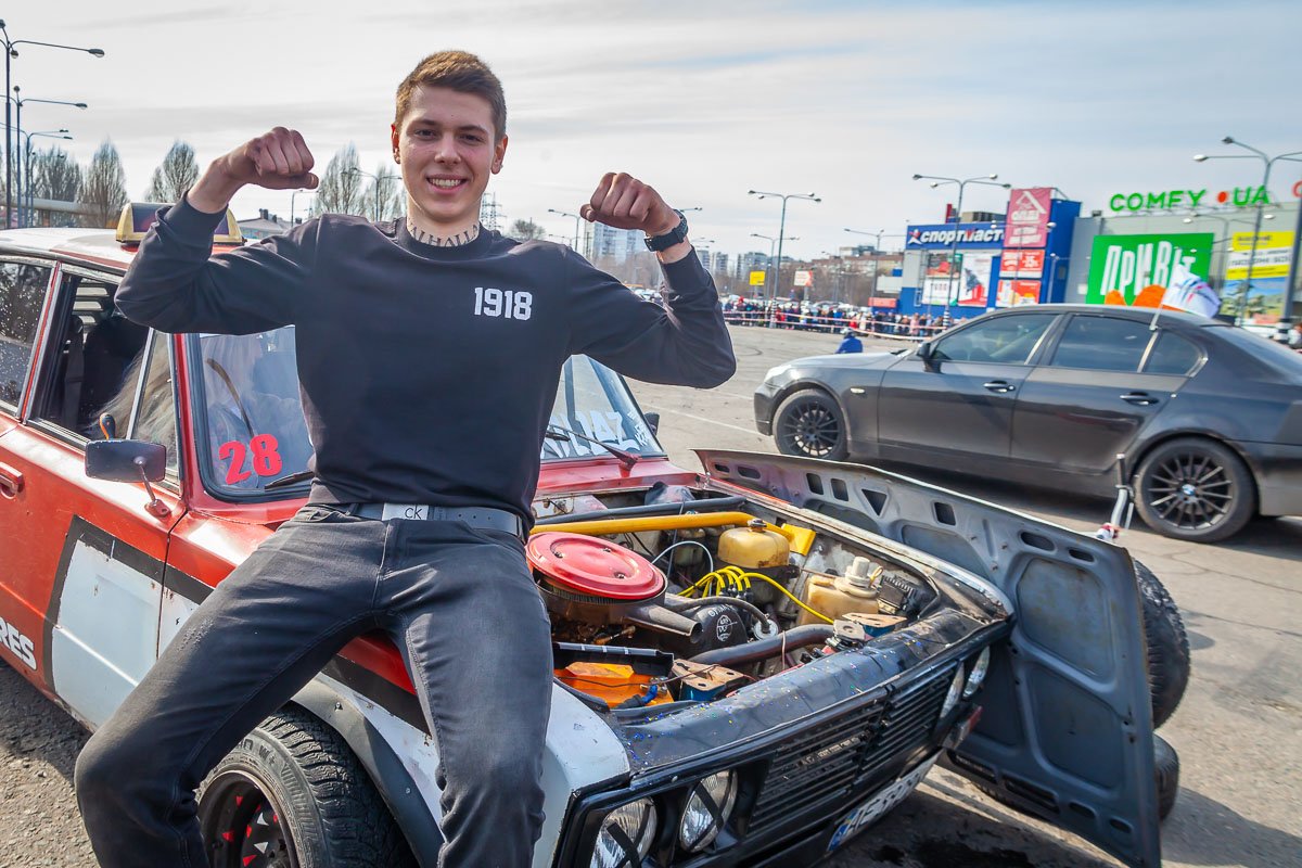 Часы проведенные в гараже Часы проведенные в гараже