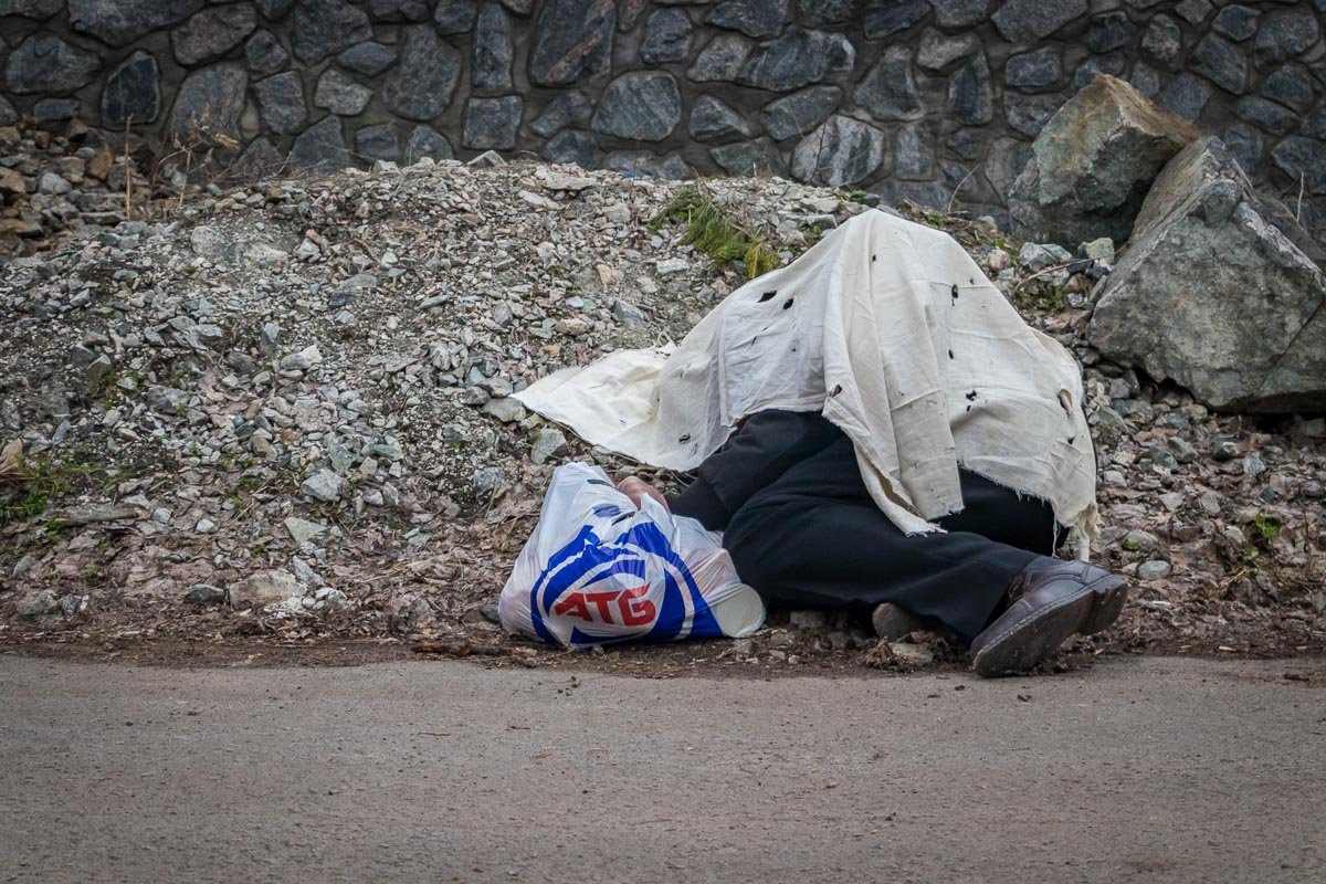 На место вызвали "скорую" и полицию