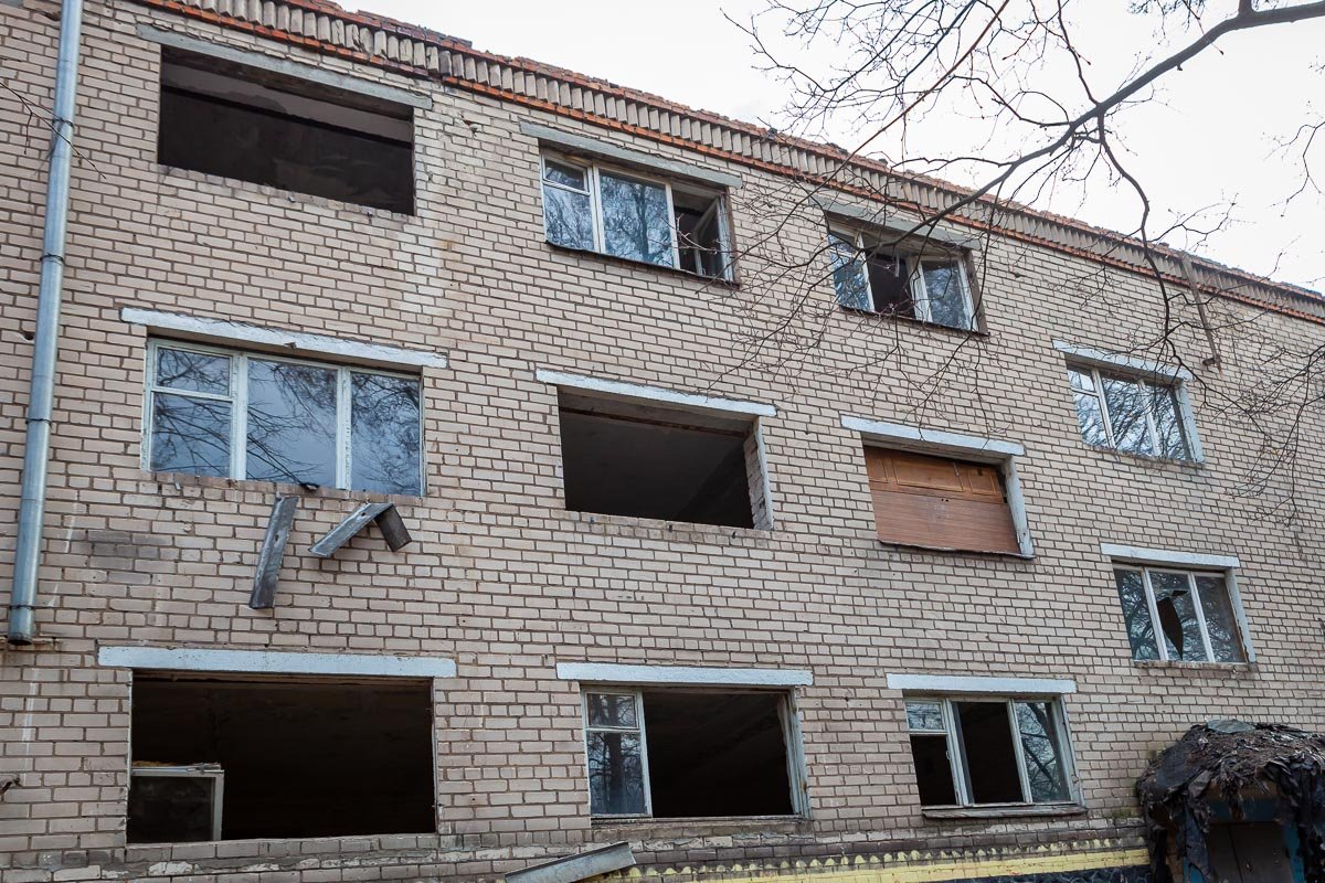 В 2017 хотели пристроить к зданию 5й этаж  В 2017 хотели пристроить к зданию 5й этаж