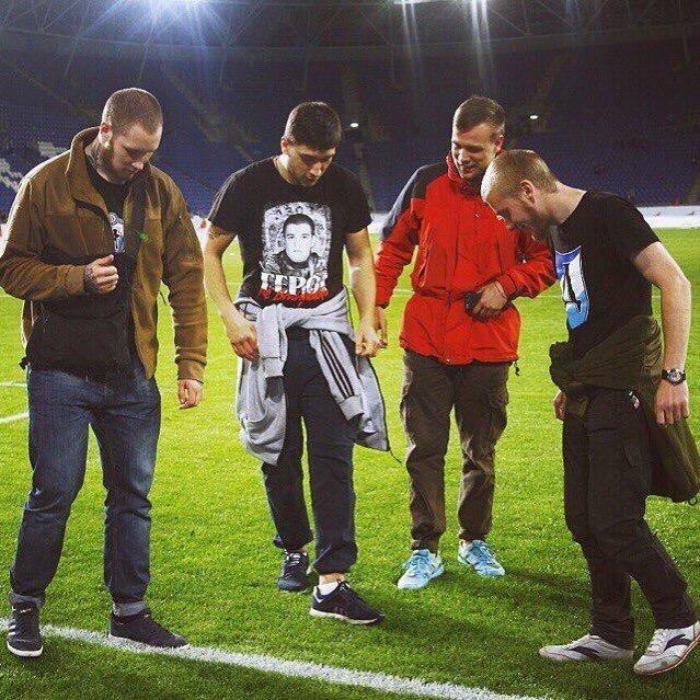 Мои друзья не раз проявляли себя в футбольных драках, стоя плечом к плечу перед оппонентом