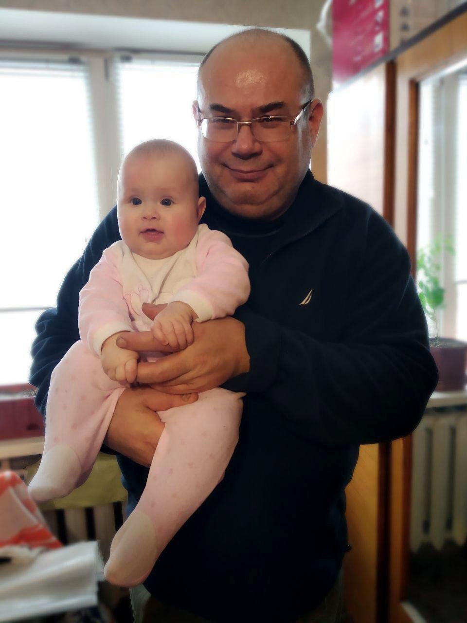 У меня родился внук - девочка