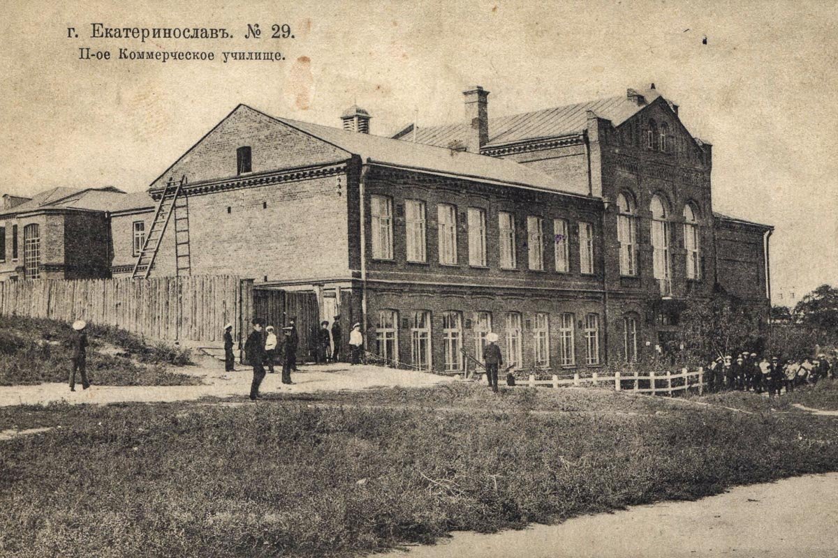 Так здание выглядело раньше Так здание выглядело раньше