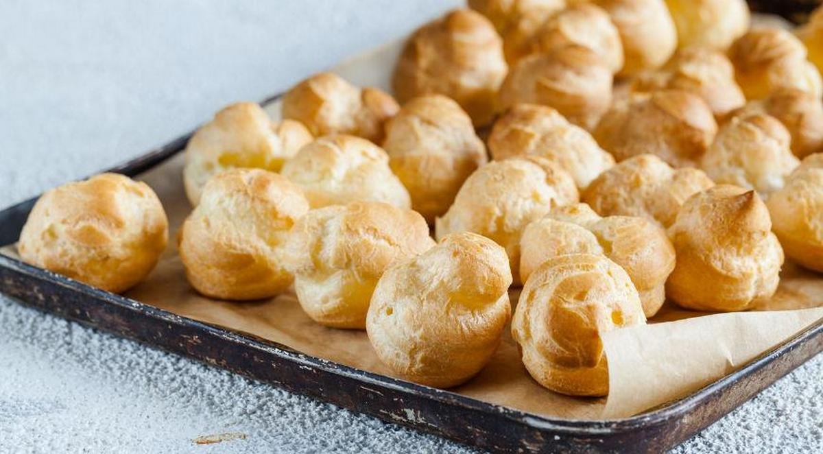 Полезные и вкусные рецепты: как приготовить профитроли с кремом из сливочного сыра 1