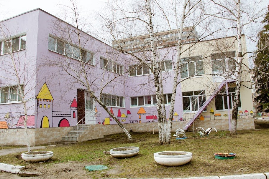 Яркие фасады зданий Яркие фасады зданий