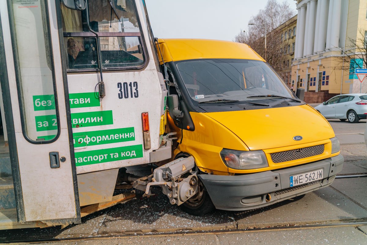Авария произошла около 11:20 Авария произошла около 11:20