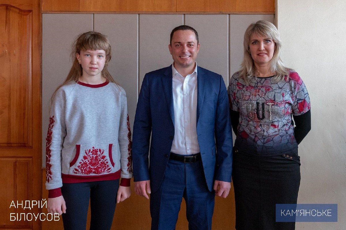 Мэр Каменского торжественно вручил награды ведущим спортсменам города 5