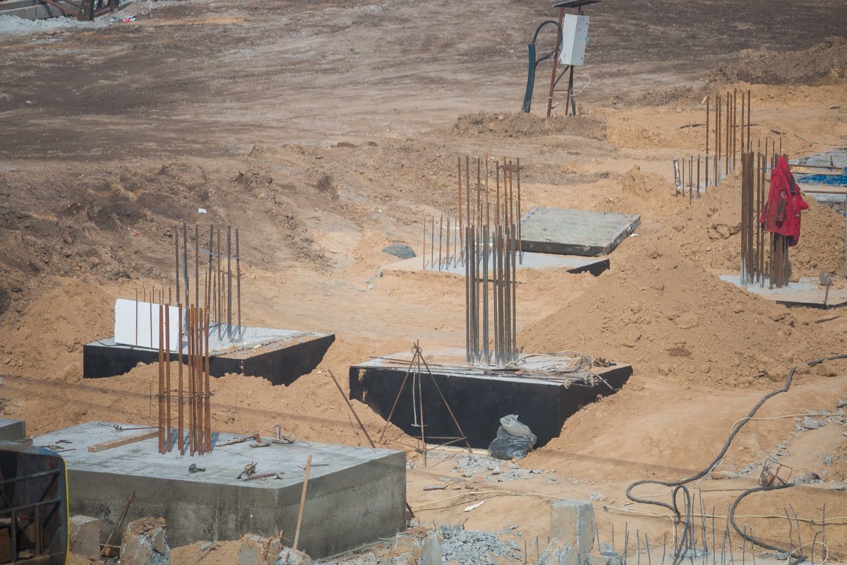 Стройка разгорелась возле руин