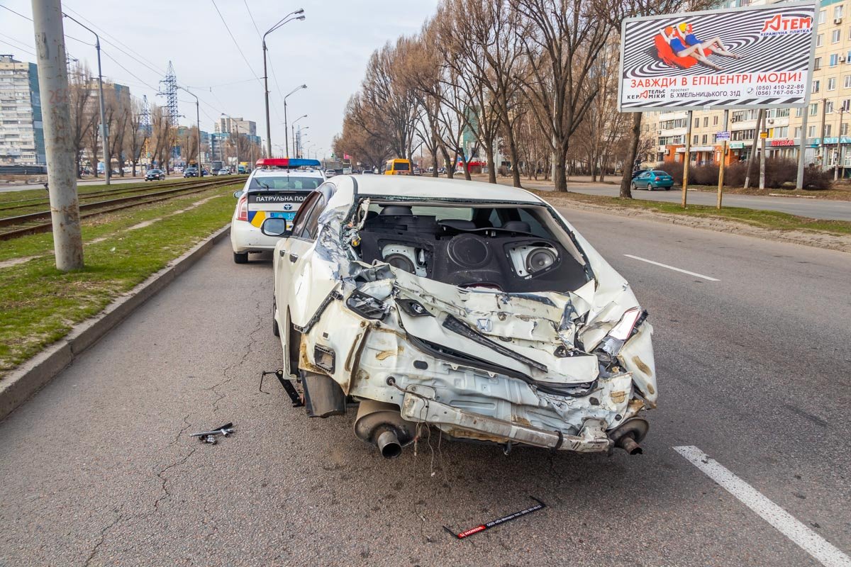 На место приехали сотрудники патрульной полиции