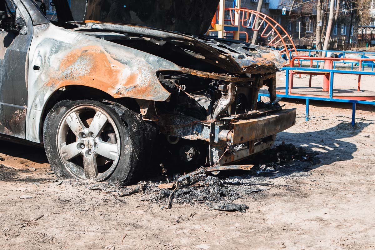 Владельцы авто уверены, что это — поджог Владельцы авто уверены, что это — поджог