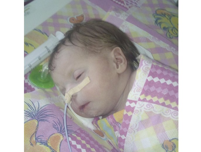 Ребенку нужны медикаменты и спецпитание Ребенку нужны медикаменты и спецпитание