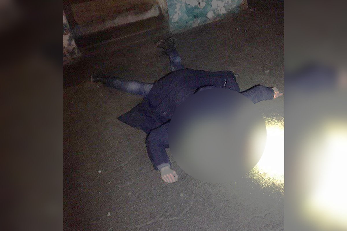 Предварительно, девушка покончила жизнь самоубийством, выпрыгнув из окна Предварительно, девушка покончила жизнь самоубийством, выпрыгнув из окна