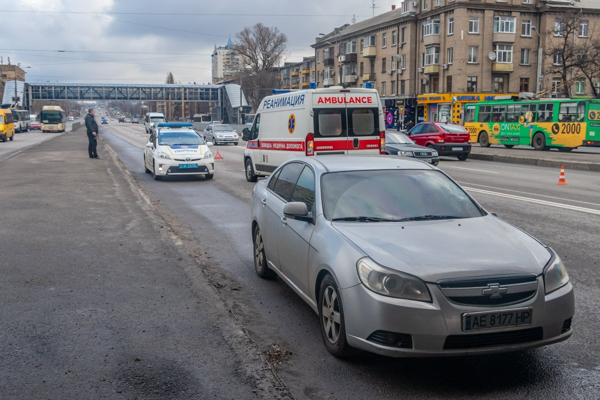 Пострадавшего пешехода госпитализировали в больницу №6 Пострадавшего пешехода госпитализировали в больницу №6