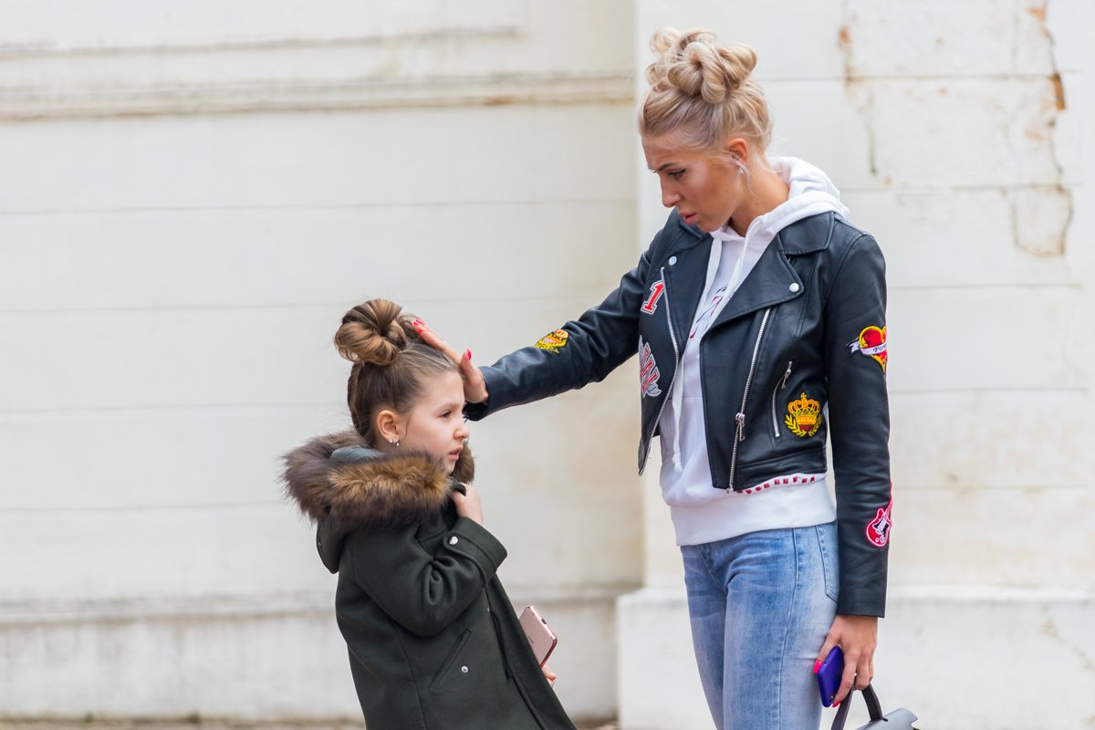 - Не расстраивайся, в школу только завтра - Не расстраивайся, в школу только завтра