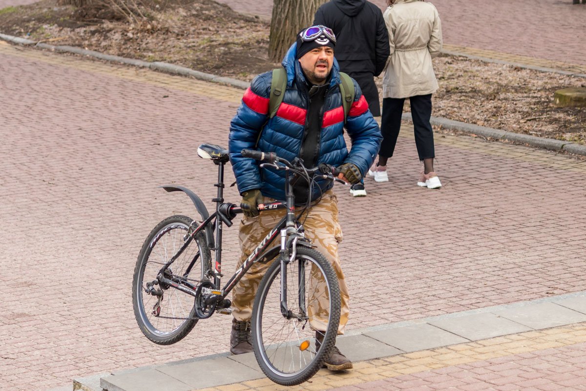 Велосипед, твой час пробил Велосипед, твой час пробил