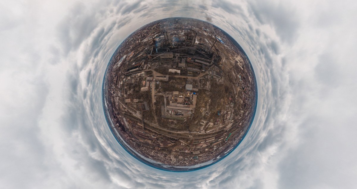 Огромный промышленный муравейник Огромный промышленный муравейник