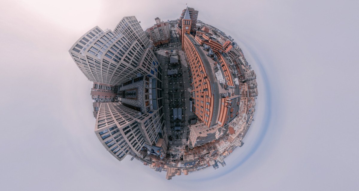 Гигантские здания, обнимающие небо Гигантские здания, обнимающие небо