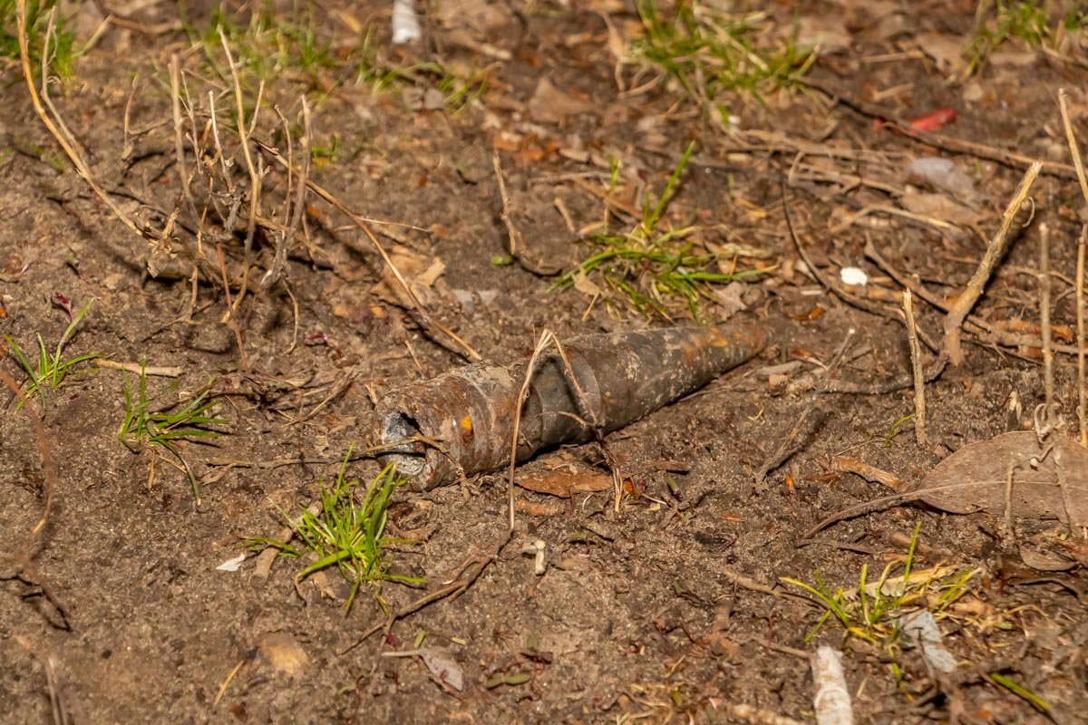 По предварительной информации, у стены детского сада лежал осколочно-фугасный снаряд По предварительной информации, у стены детского сада лежал осколочно-фугасный снаряд