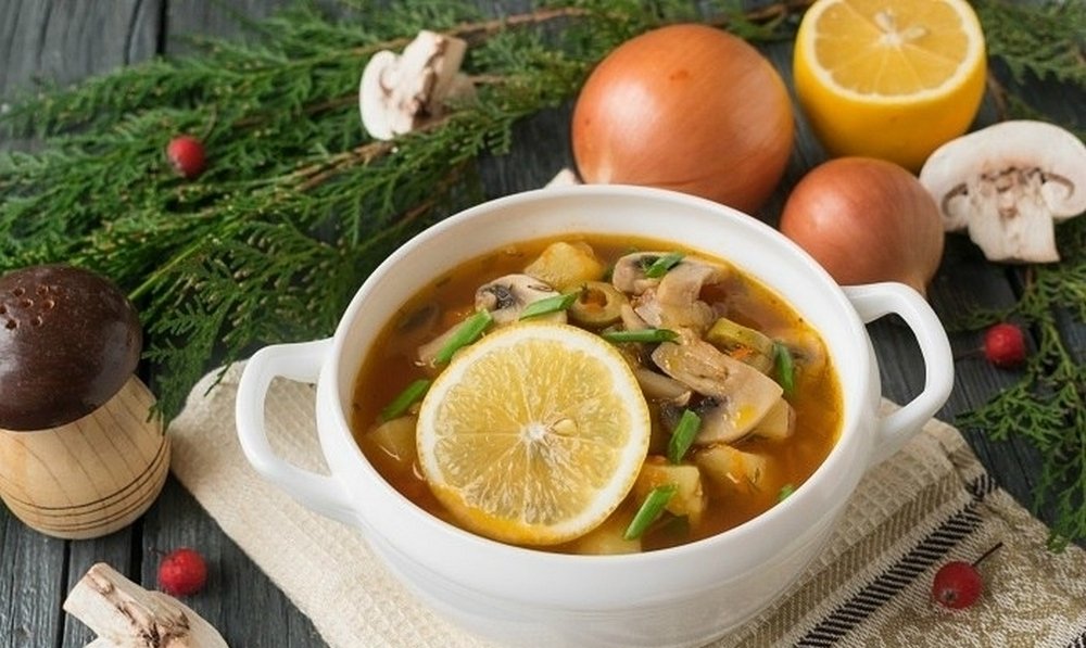 Полезные и вкусные рецепты: как приготовить постную грибную солянку в горшочке 1
