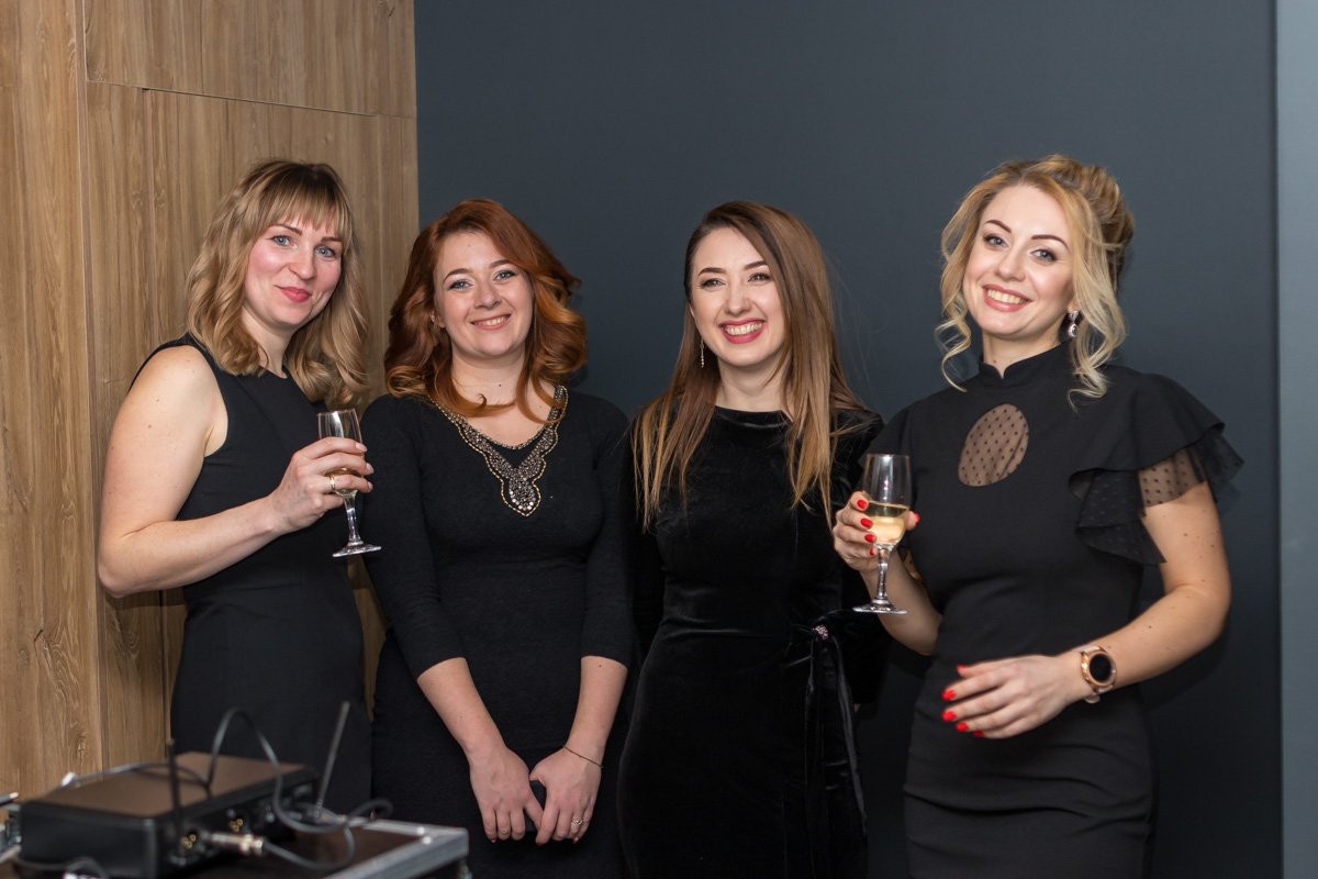 Благотворительный аукцион и яркая вечеринка: банк Concord открыл новое VIP-отделение в Днепре 11