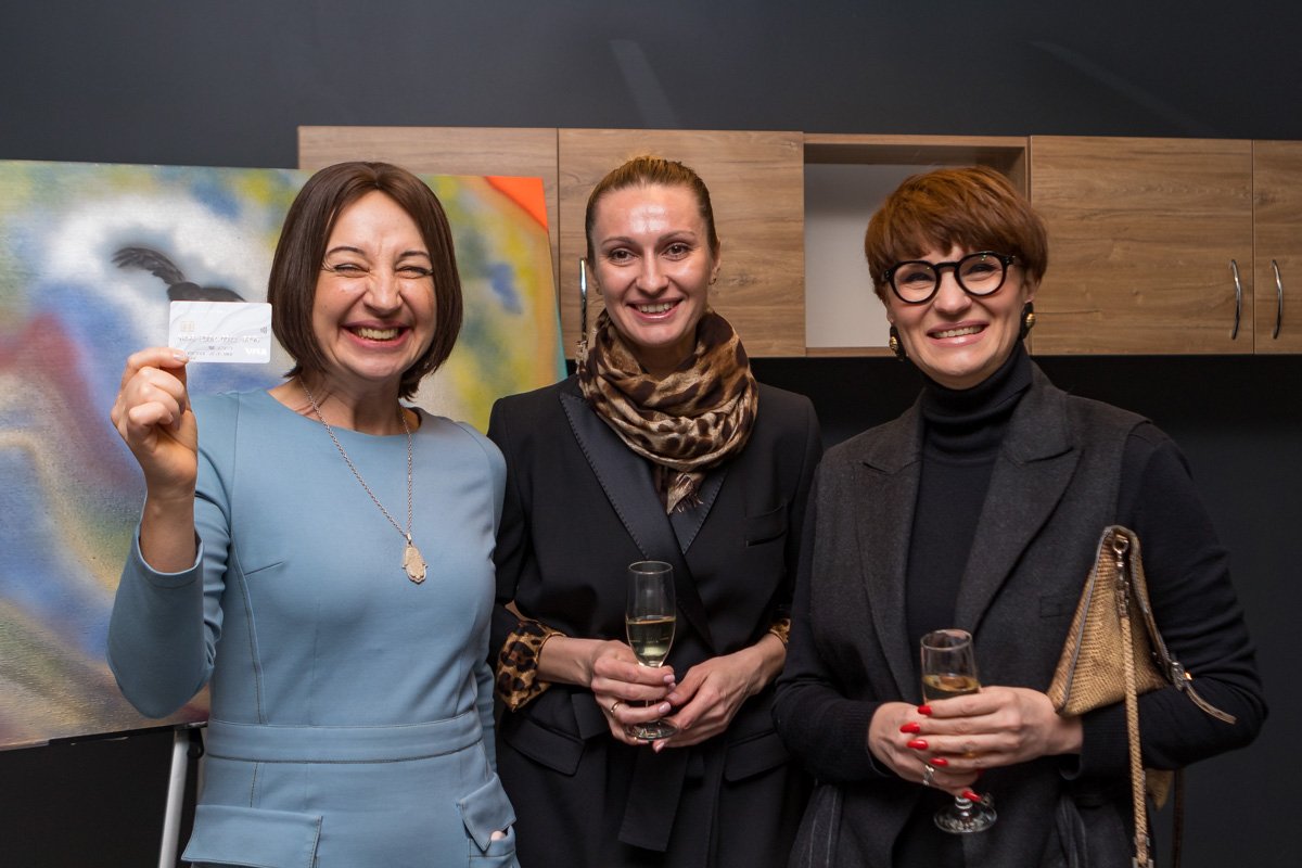 Благотворительный аукцион и яркая вечеринка: банк Concord открыл новое VIP-отделение в Днепре 13