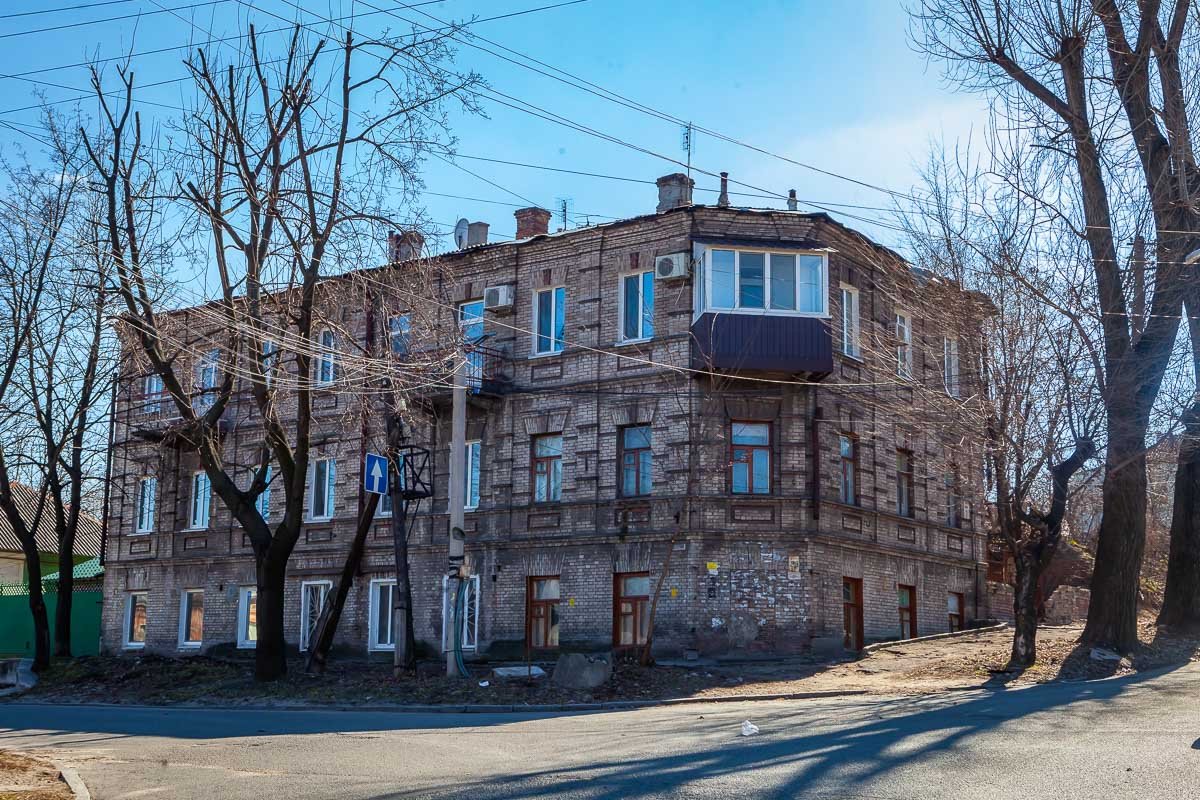 И сейчас И сейчас