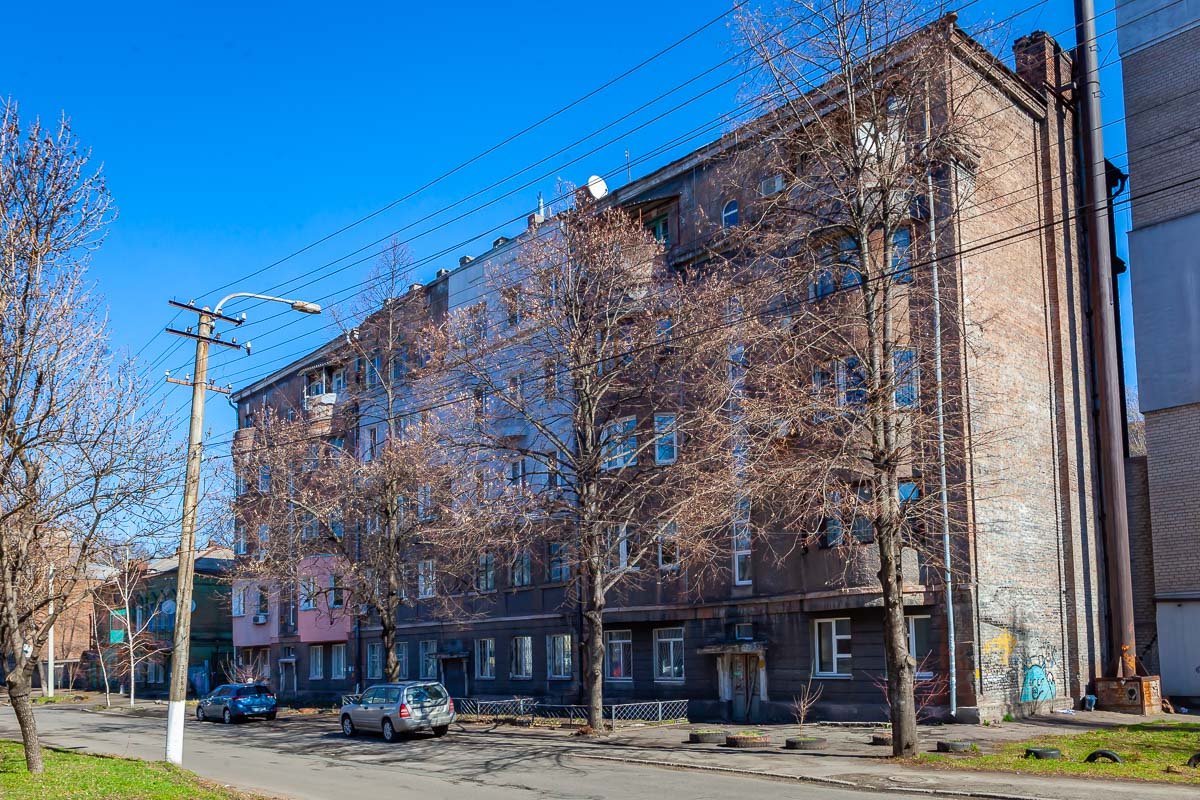 И сейчас И сейчас