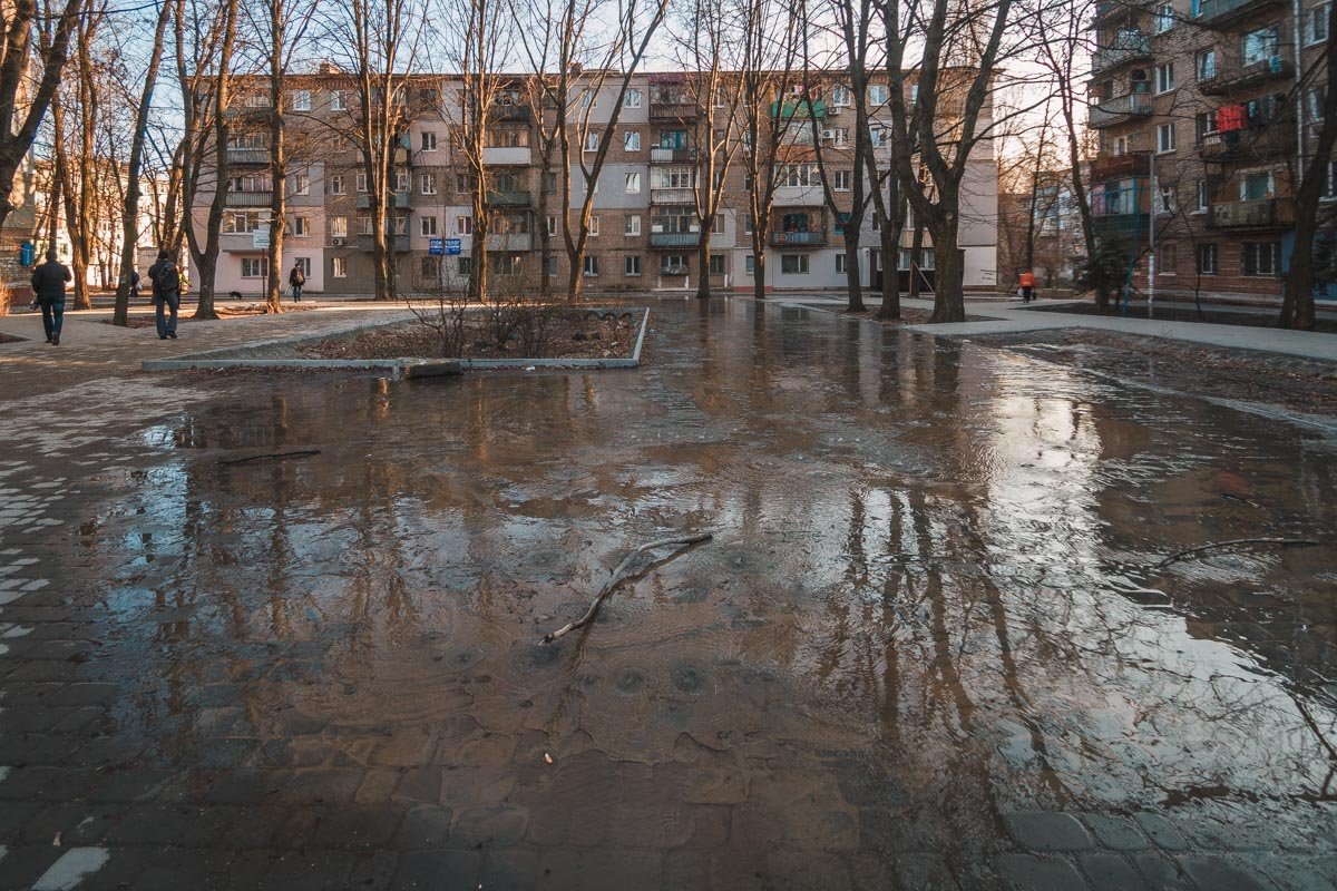 Сквер отреставрировали только в октябре минувшего года Сквер отреставрировали только в октябре минувшего года