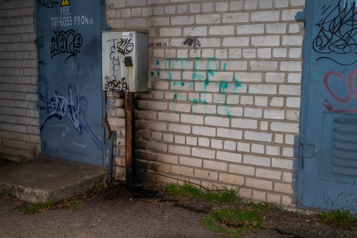 На место происшествия приехал экипаж патрульной полиции и спасатели На место происшествия приехал экипаж патрульной полиции и спасатели