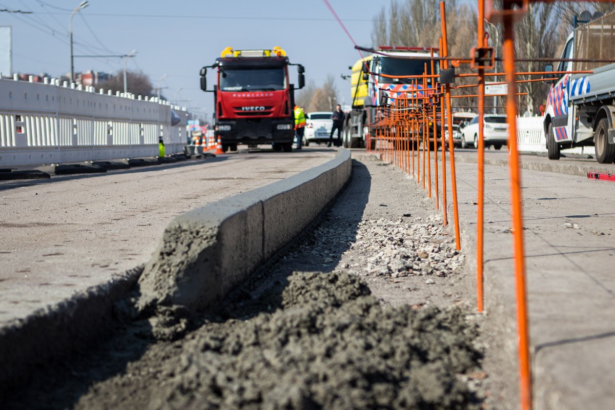 На Запорожском шоссе обустроят зеленую зону