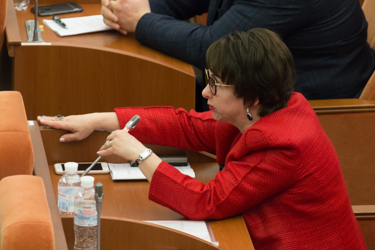 Слишком много вопросов - слишком мало ответов  Слишком много вопросов - слишком мало ответов