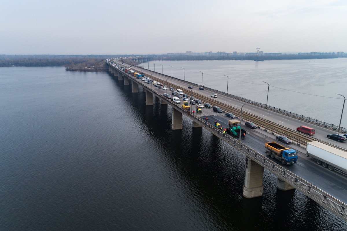 На Кайдакском мосту ведутся работы по укладке асфальта На Кайдакском мосту ведутся работы по укладке асфальта