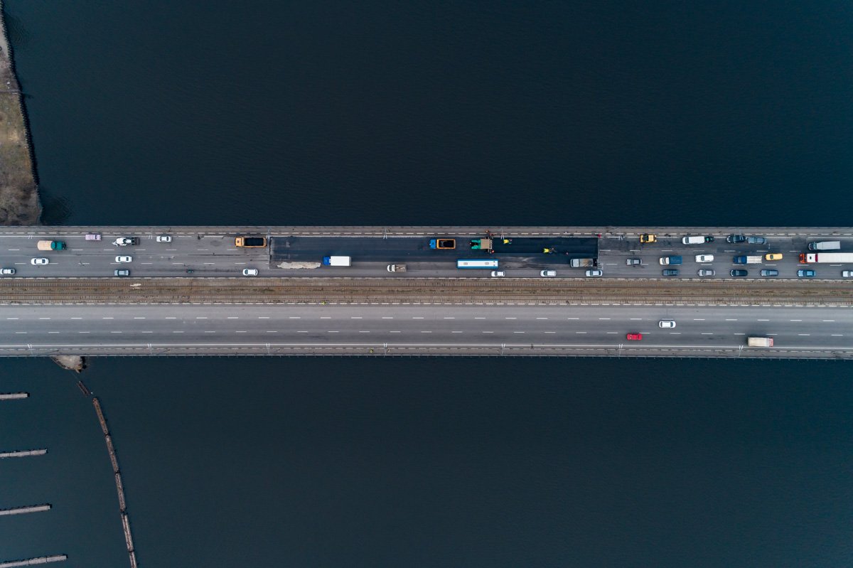 В общей сложности, дорога от заезда на мост до коммунальщиков занимает около 25 - 30 минут В общей сложности, дорога от заезда на мост до коммунальщиков занимает около 25 - 30 минут