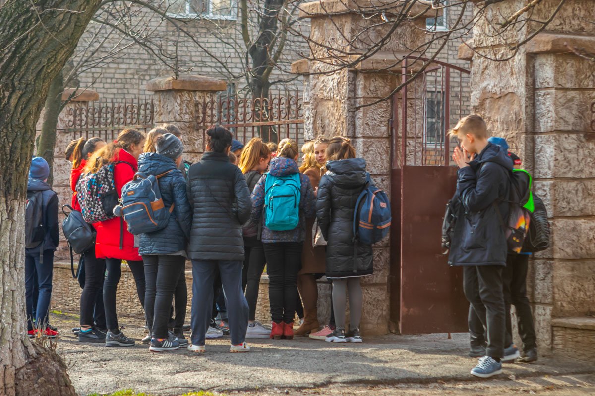 Сейчас классные руководители ушли с учениками на экскурсии Сейчас классные руководители ушли с учениками на экскурсии