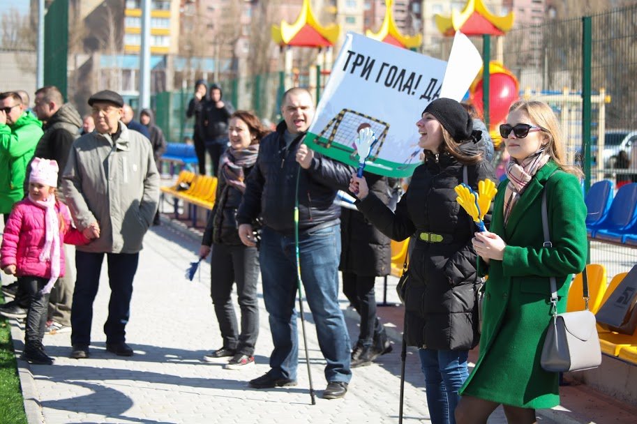 Друзья и близкие поддерживали футболистов
