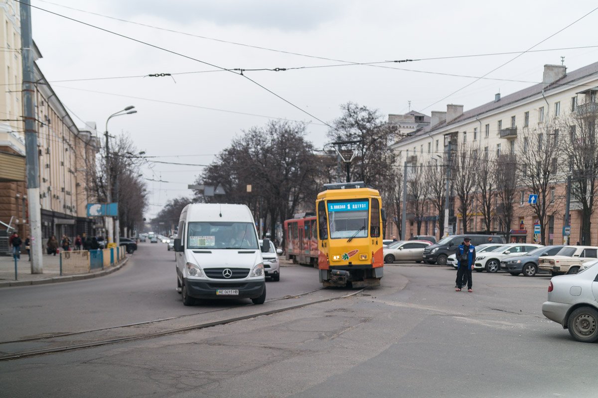 Водитель не успел затормозить, из-за этого произошло столкновение