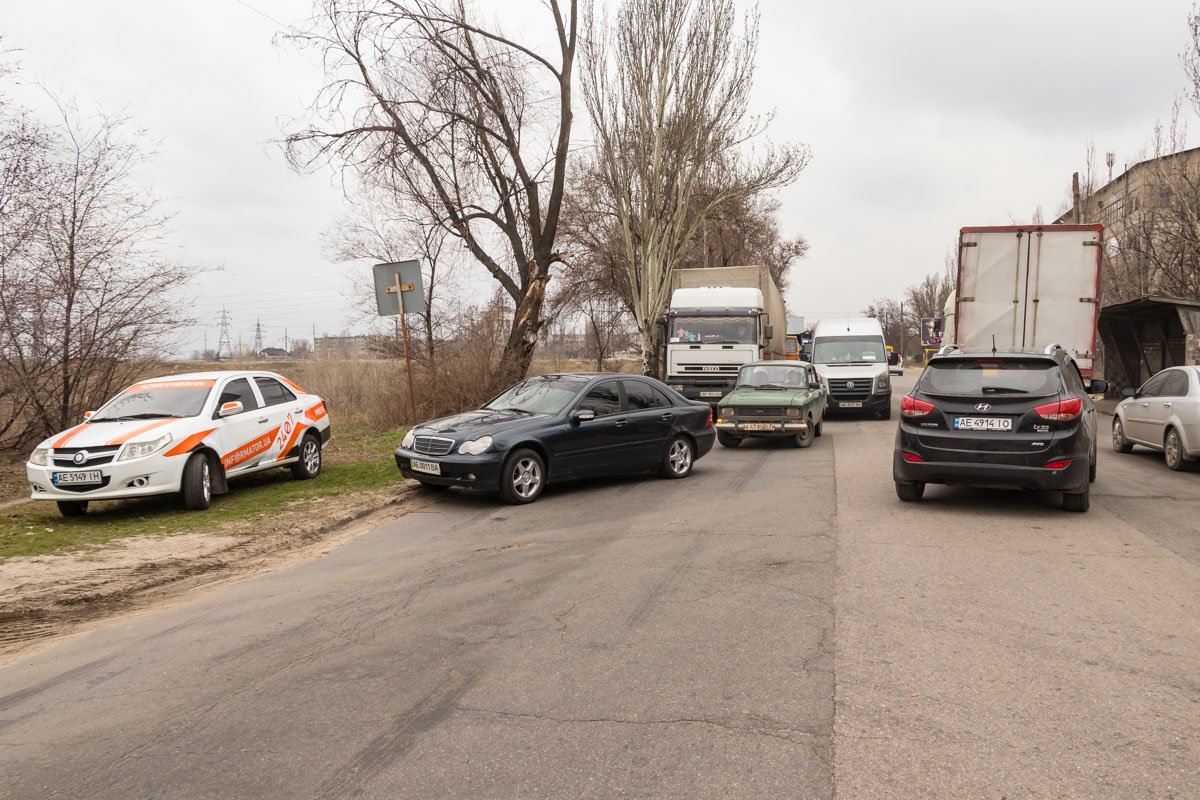 По словам сотрудников патрульной полиции, Lanos двигался по улице Днепросталевской в сторону улицы Журналистов По словам сотрудников патрульной полиции, Lanos двигался по улице Днепросталевской в сторону улицы Журналистов