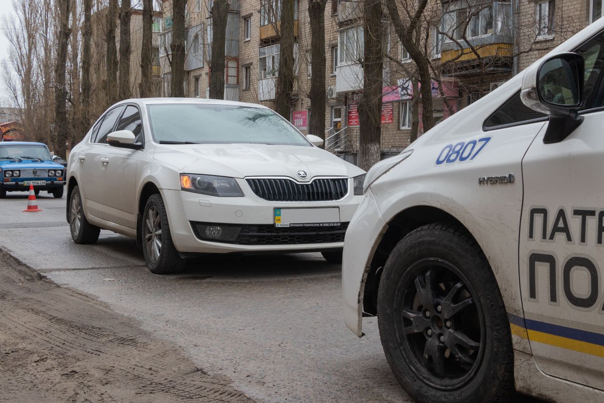 Мальчик перебегал дорогу в неположенном месте
