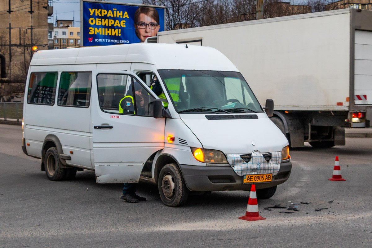 Пострадала пассажир маршрутки Пострадала пассажир маршрутки