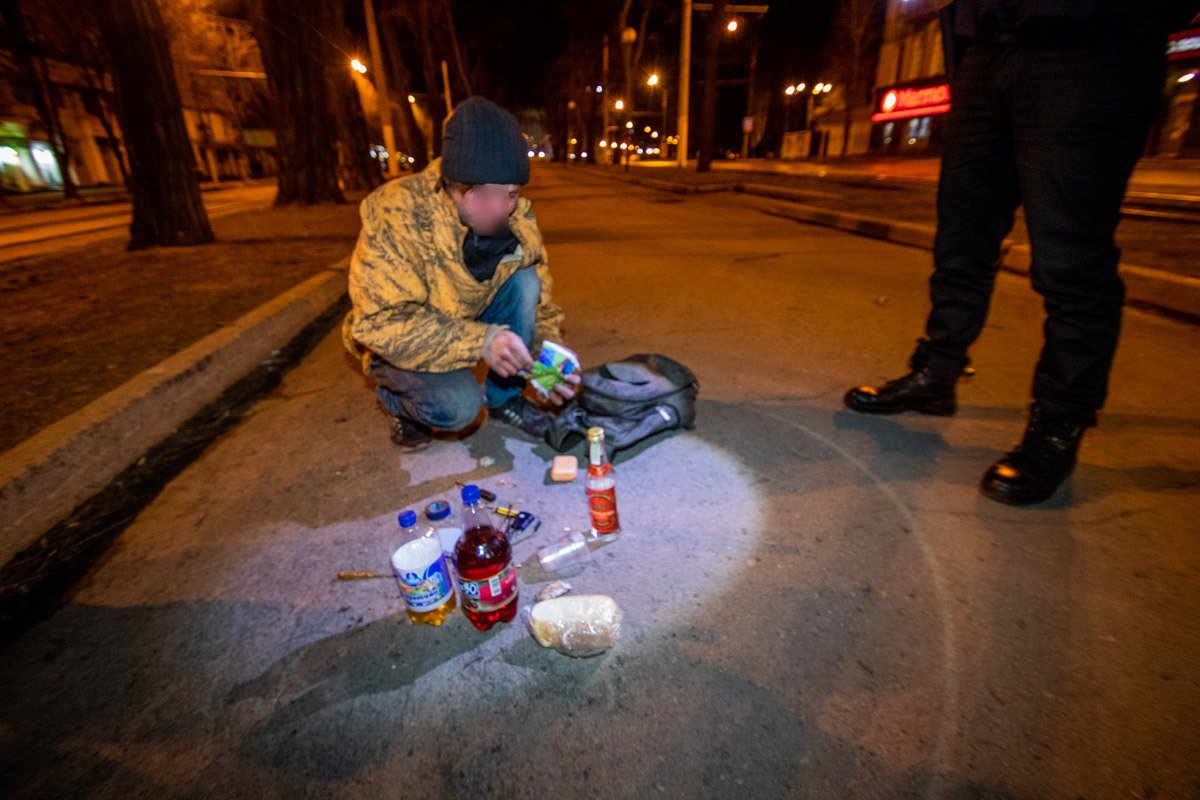 Осмотрели вещи