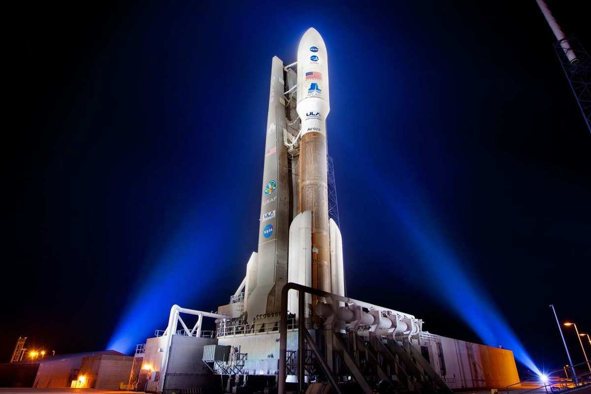 Прежде, чем лезть к звездам, надо научиться жить на Земле Прежде, чем лезть к звездам, надо научиться жить на Земле