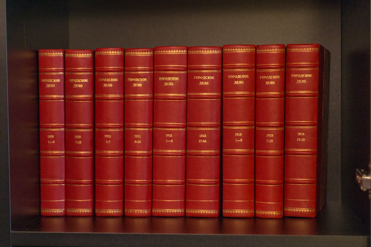 В кабинете Филатова на полке - целая подшивка этого журнала В кабинете Филатова на полке - целая подшивка этого журнала