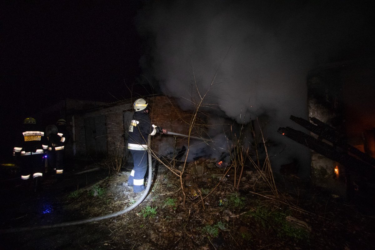 Едкий дым наполнил всю улицу
