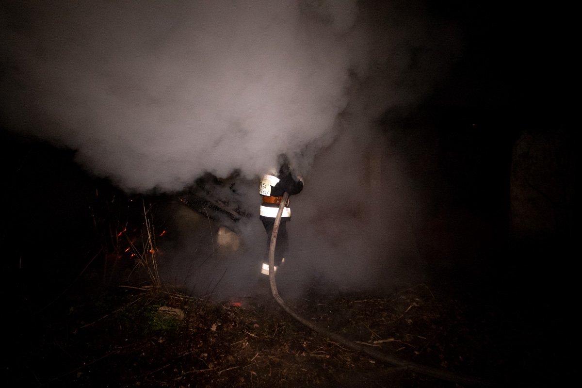 На месте работало несколько пожарно-спасательных бригад