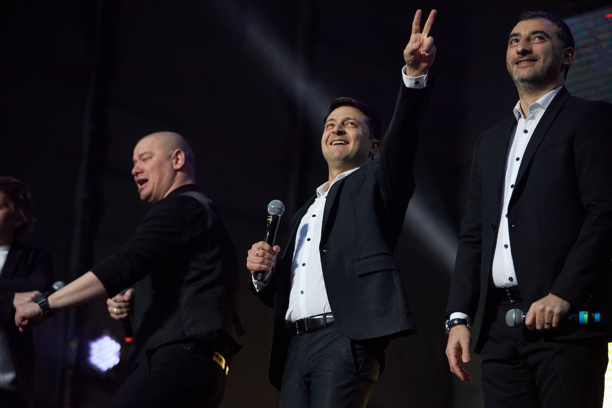 95 квартал приветствует зрителей 95 квартал приветствует зрителей