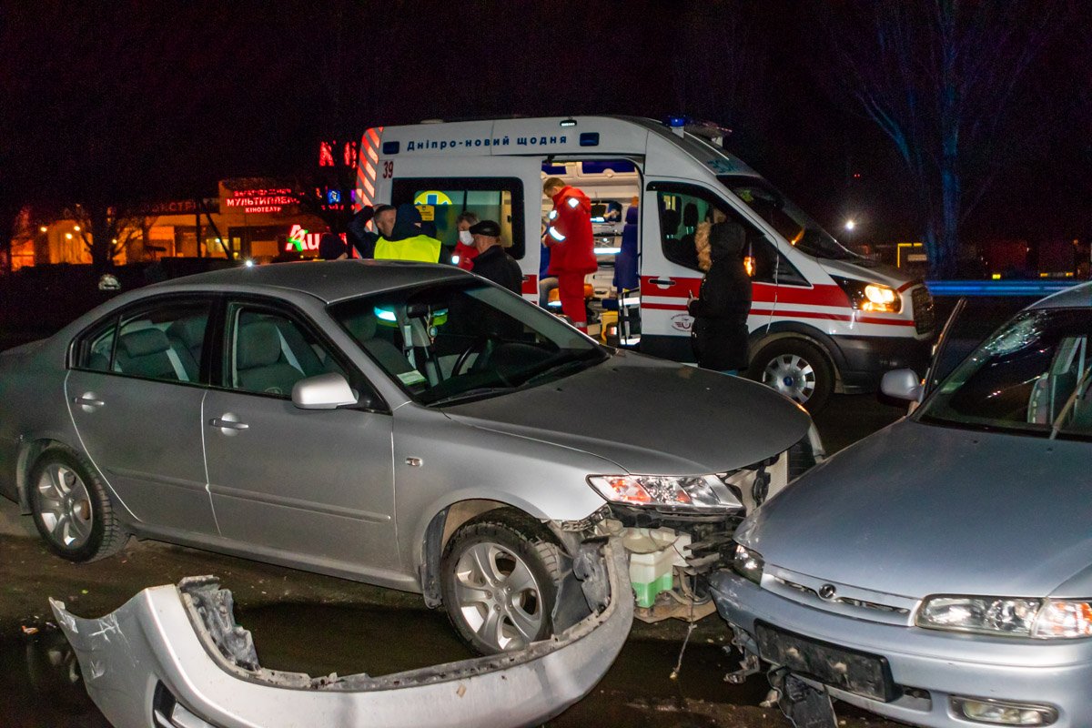 Пострадавших забрала скорая