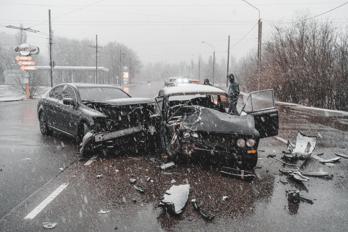 Пострадали двое взрослых и двое детей Пострадали двое взрослых и двое детей