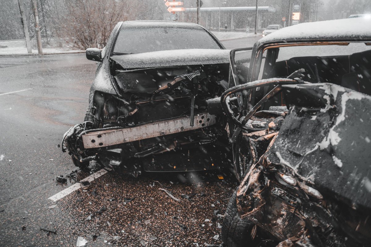 Как рассказали сотрудники патрульной полиции на месте происшествия, Lexus выезжал с улицы Паникахи на Запорожское шоссе Как рассказали сотрудники патрульной полиции на месте происшествия, Lexus выезжал с улицы Паникахи на Запорожское шоссе