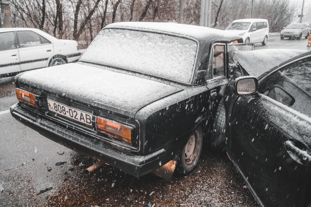 Из-за этого произошло столкновение Из-за этого произошло столкновение