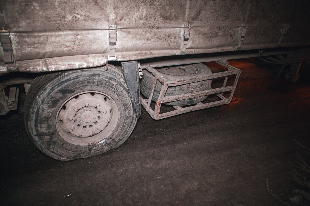 Оба водителя утверждают, что двигались на зеленый сигнал светофора Оба водителя утверждают, что двигались на зеленый сигнал светофора